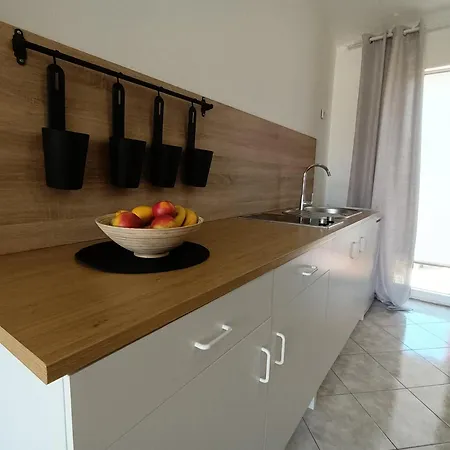 Paola Apartment *