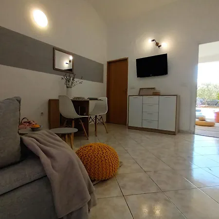 Paola Apartment
